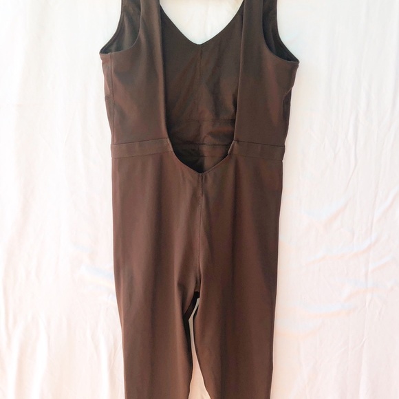 FABLETICS | CACAO BROWN MOTION365 + JUMPSUIT ONESIE MEDIUM - Picture 9 of 11